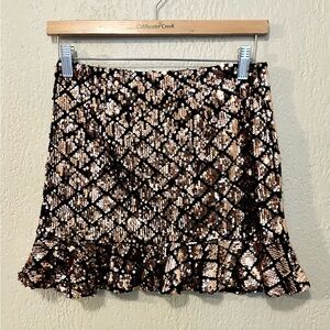FOREVER 21 GOLD/BLACK SEQUENCE MINI SKIRT, SZ: S